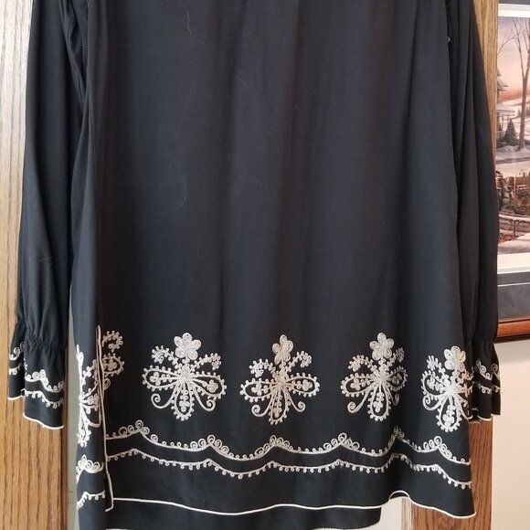 Beautiful Top, Black Embroidered Tunic - M - Picture 3 of 5